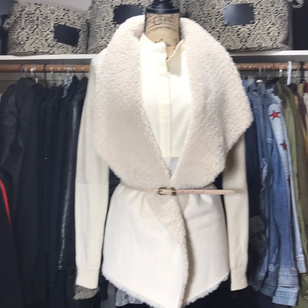 Romeo + Juliet Couture Cardigan